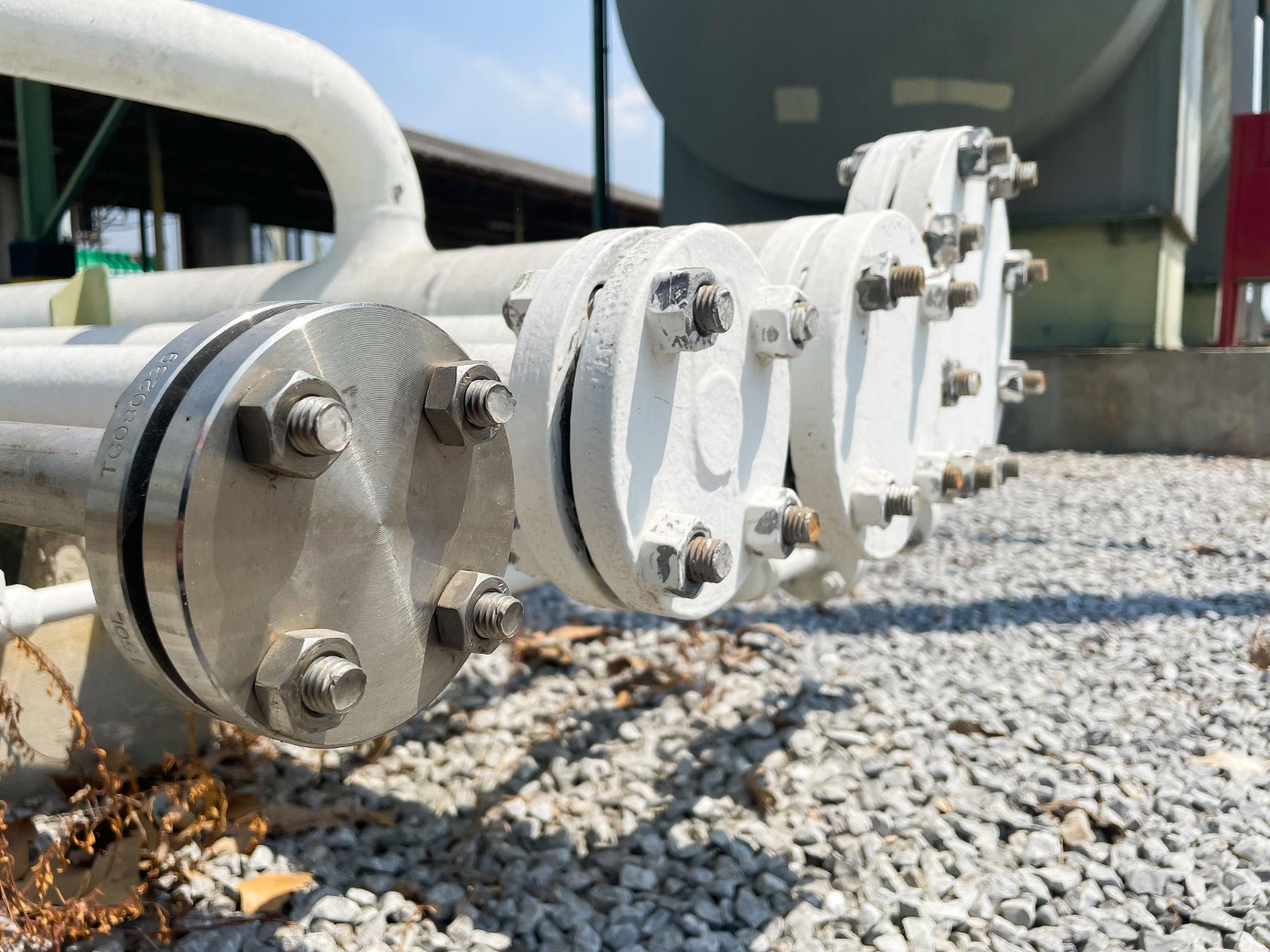 Stainless Steel Grades Explained: Choosing the Right Grade for Fittings