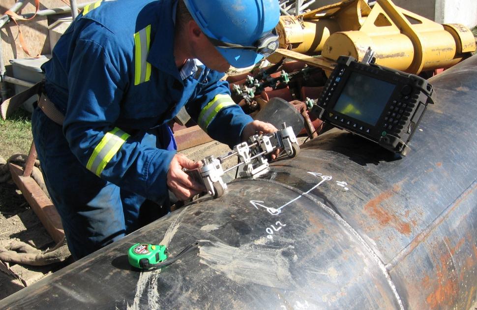 non-destructive testing and inspection of butt-weld pipe joint in industrial piping system